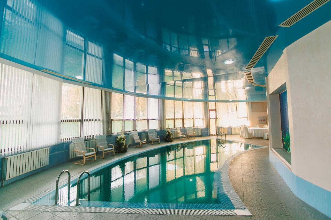 Акку Hotel Astana Buitenkant foto