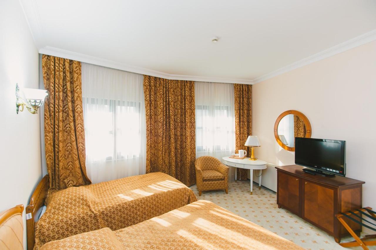 Акку Hotel Astana Buitenkant foto