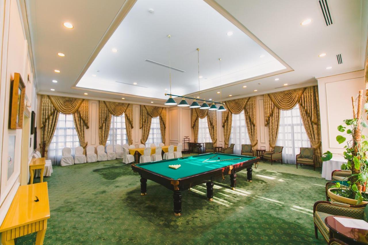 Акку Hotel Astana Buitenkant foto